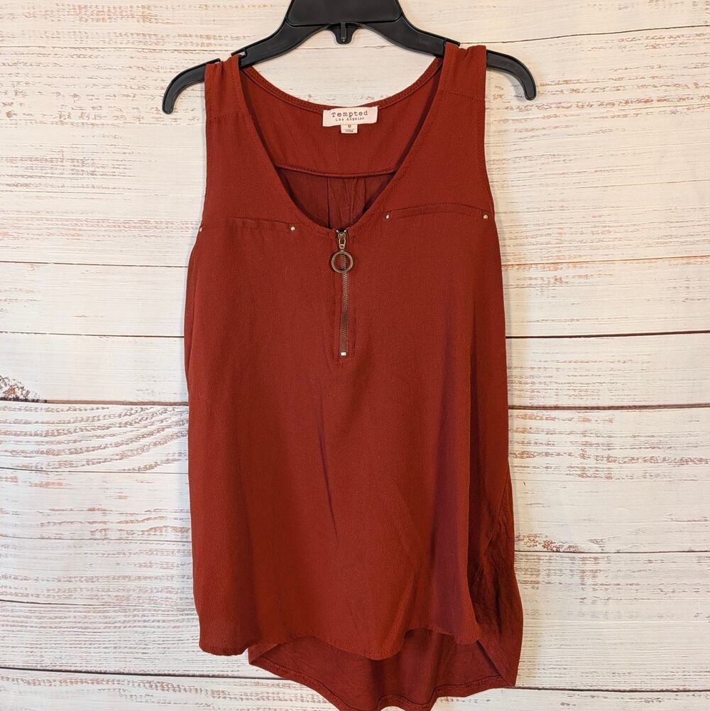 Tempted Los Angeles Rust Orange Sleeveless Top M Pleated Back Boho Terracotta
